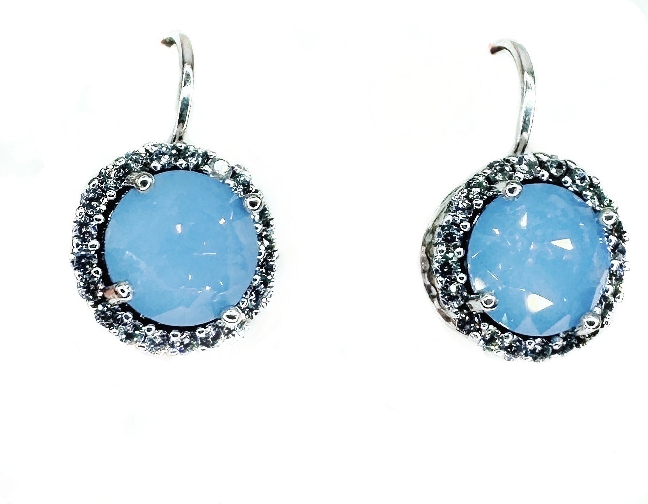 Orecchini con zirconi e grande strass centrale O232