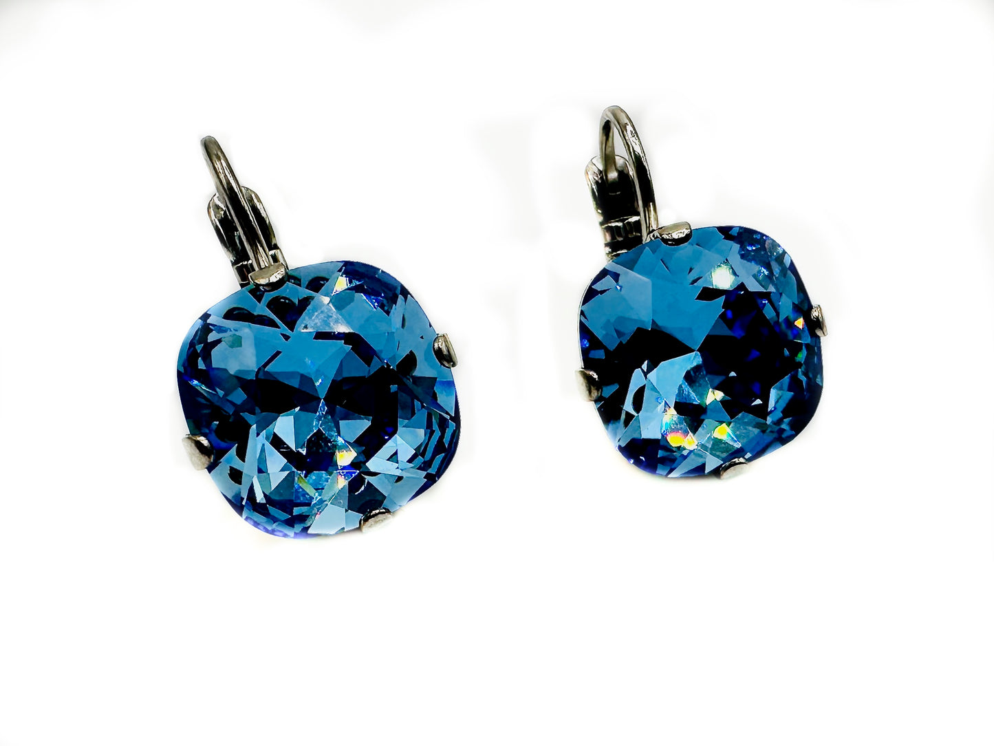 Orecchini con pietra Swarovski O1