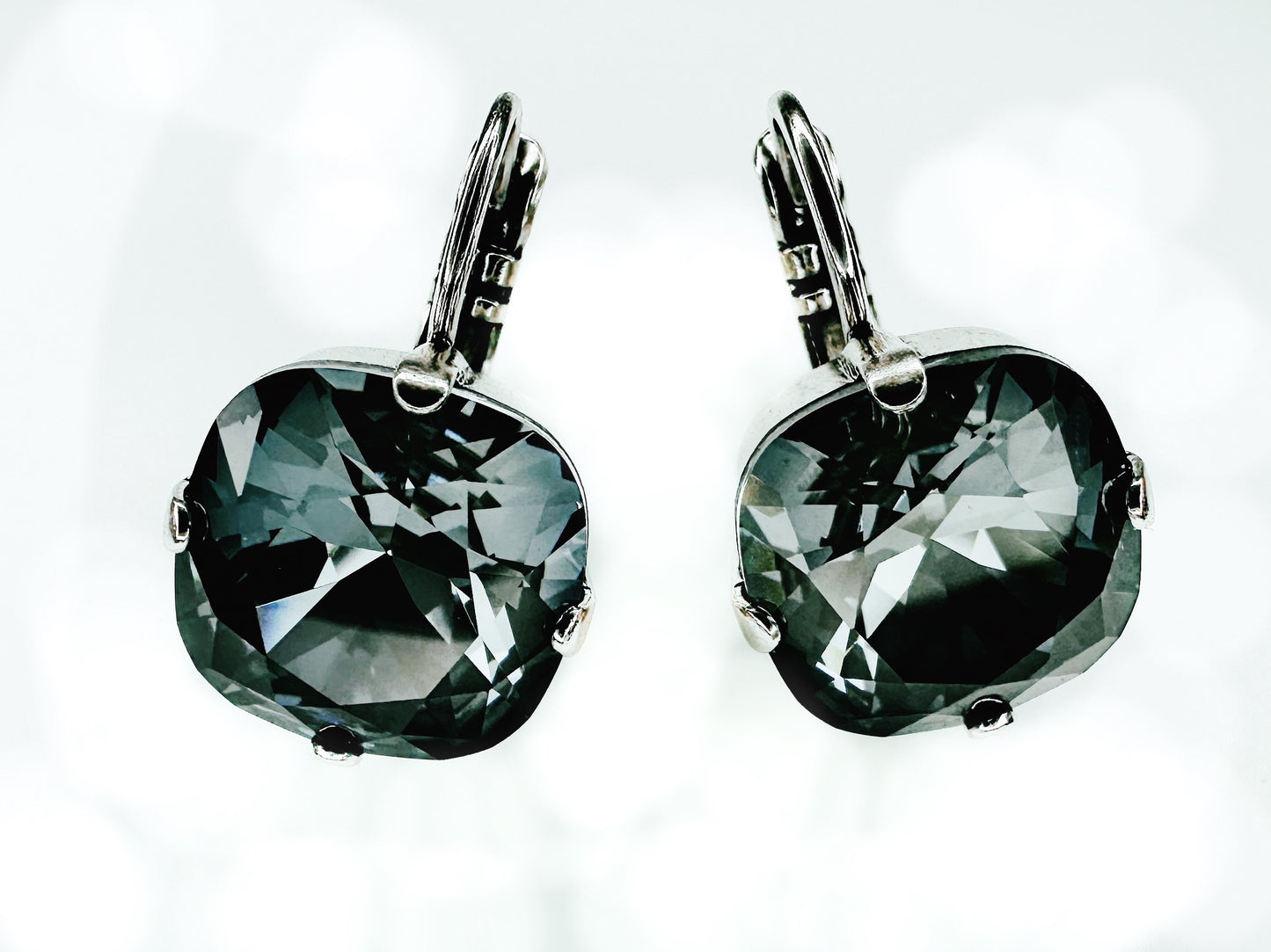 Orecchini con pietra Swarovski O1