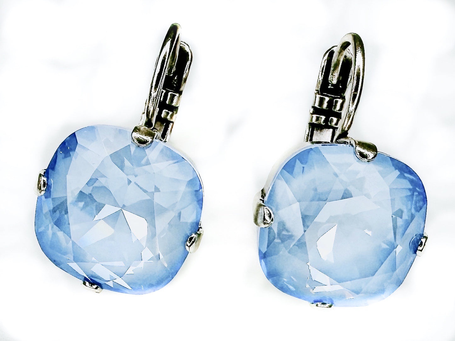 Orecchini con pietra Swarovski O1