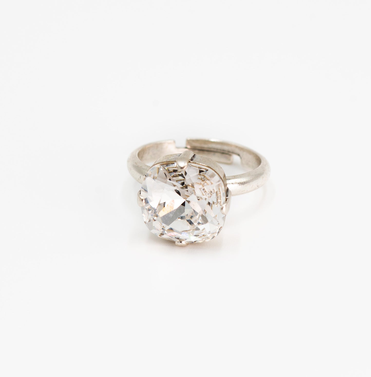 Anello con pietra A1