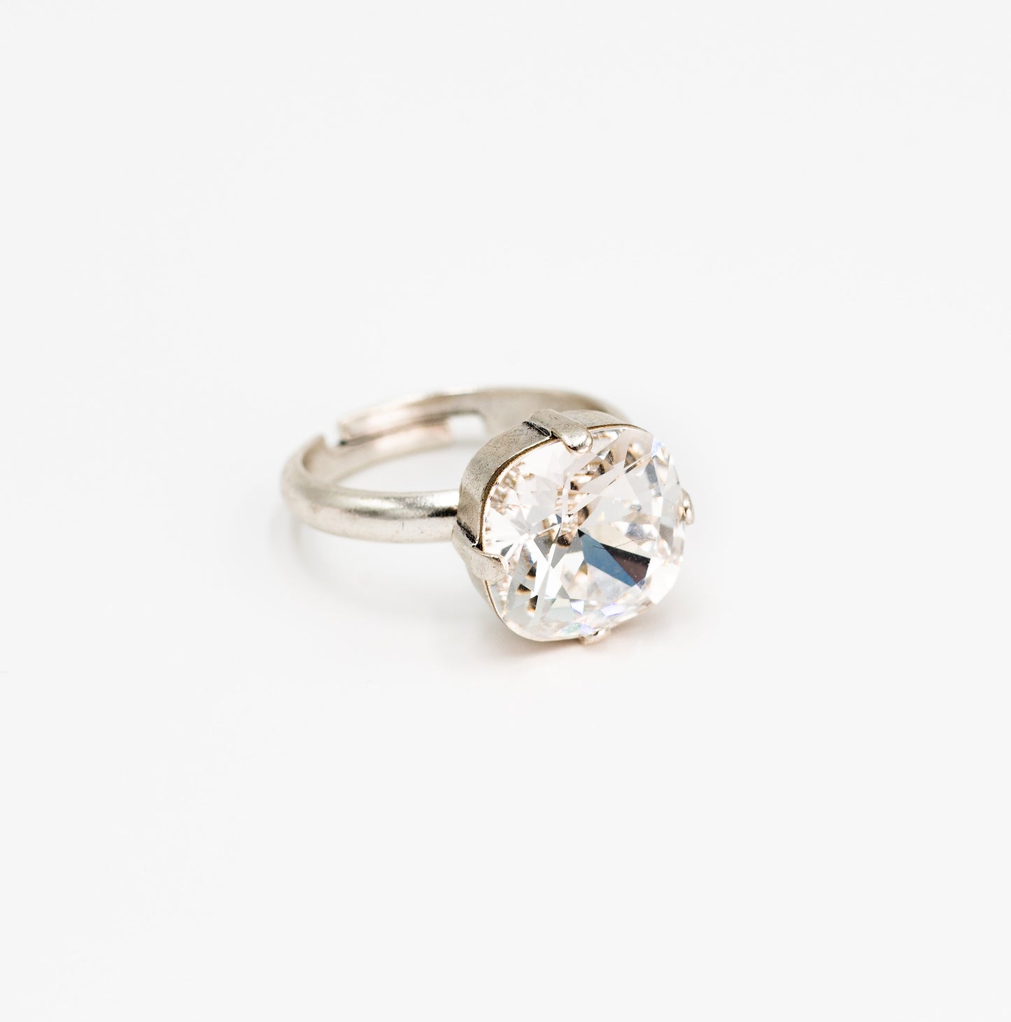 Anello con pietra A1